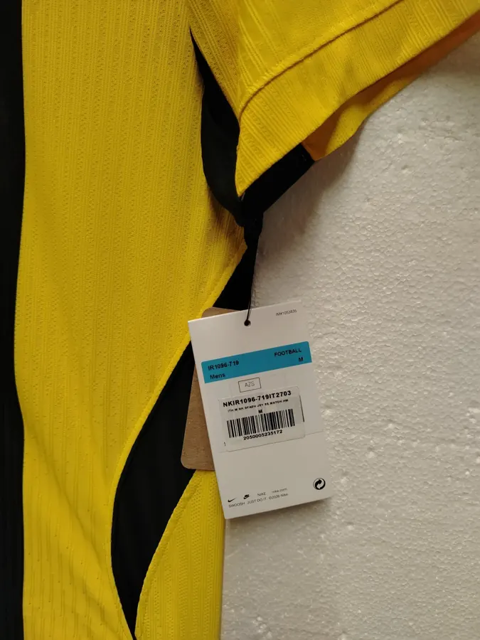 Home shirt, reference photo 1